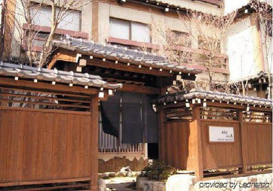 霍达卡索山野八神 3*